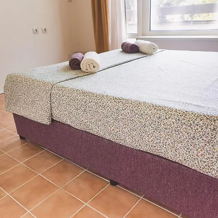 Hotell Amadina Garden