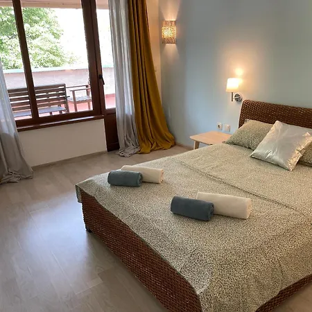 Amadina Garden * Lozenets