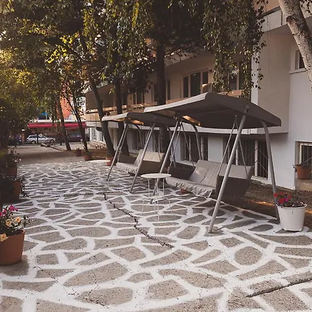 Amadina Garden Hotell