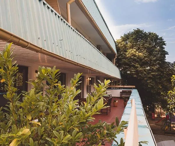 Amadina Garden 호텔 로제넷츠