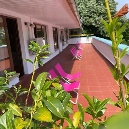 Amadina Garden * 로제넷츠