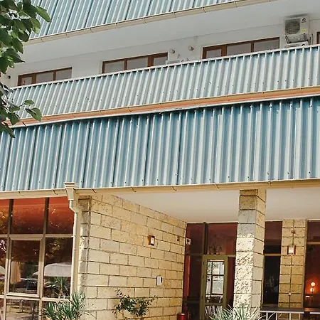 Ξενοδοχείο Amadina Garden *