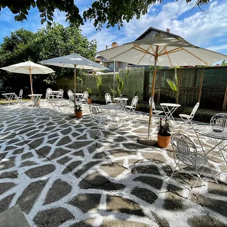 Amadina Garden Hotel