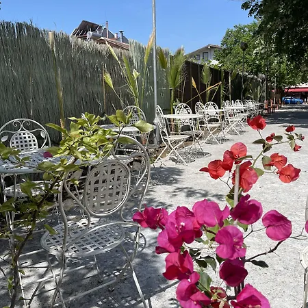 Amadina Garden *