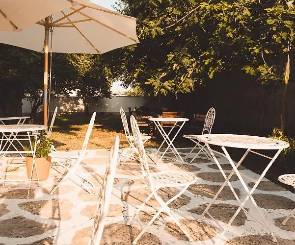 Hotel Amadina Garden Lozenets