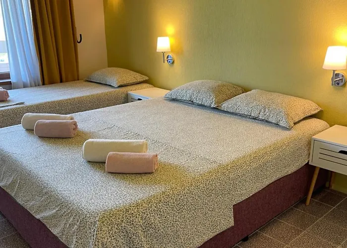 Amadina Garden * 로제넷츠